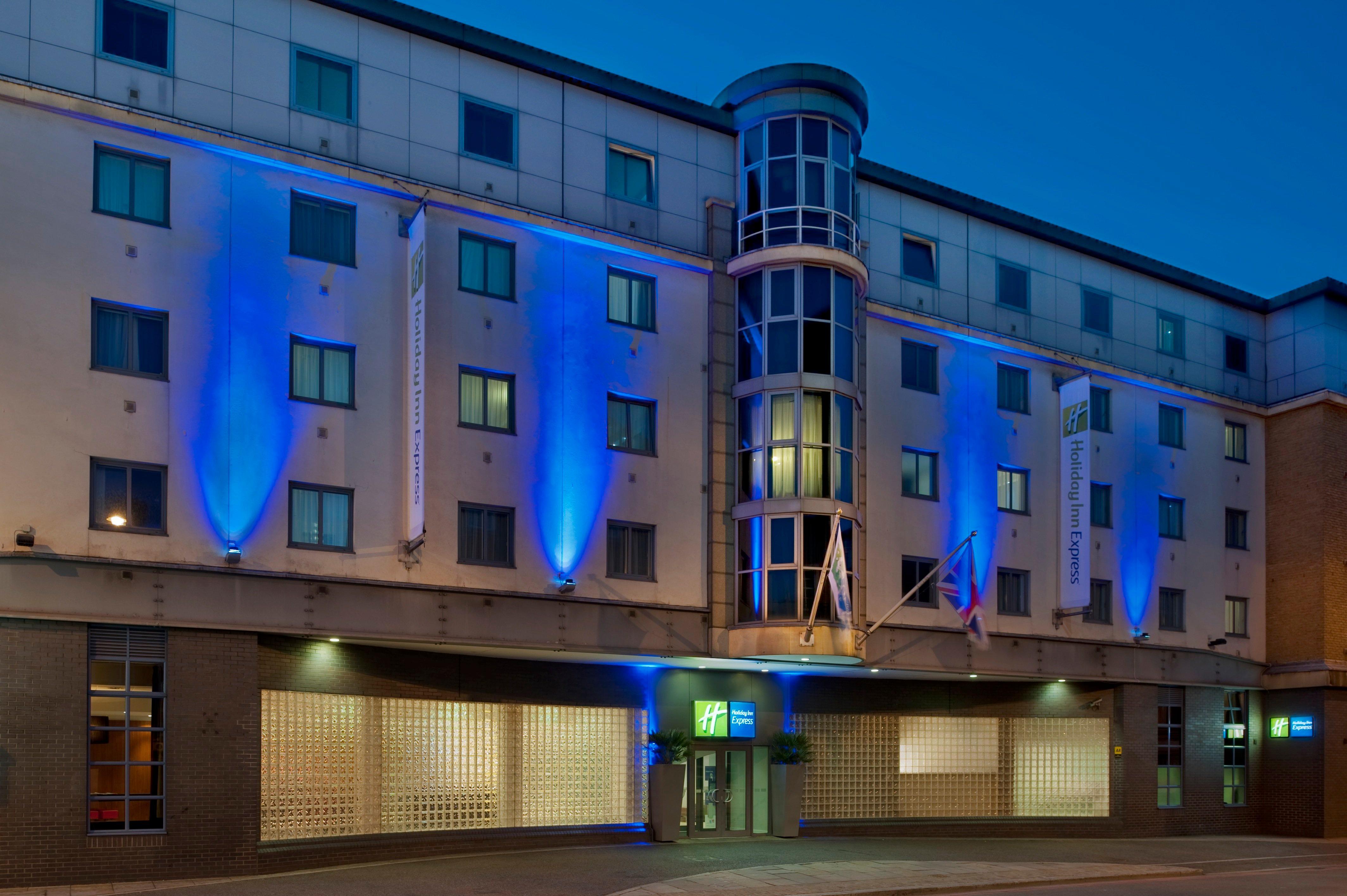 Holiday Inn Express London City, An Ihg Hotel Exterior foto